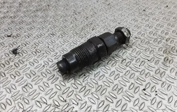 Hyundai H-100 Fuel injector