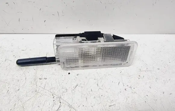 Peugeot 3008 II Glove box light 9813172080