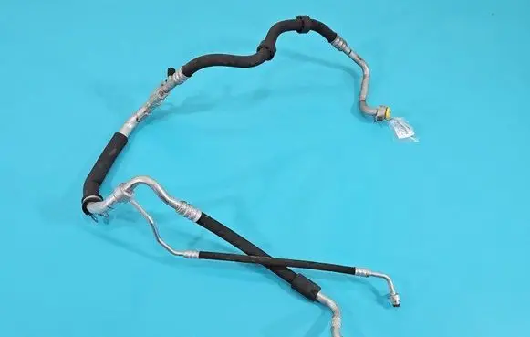 Air conditioning (A/C) pipe/hose