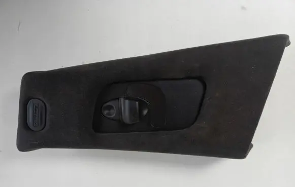 Maserati Ghibli (B) pillar trim (top)