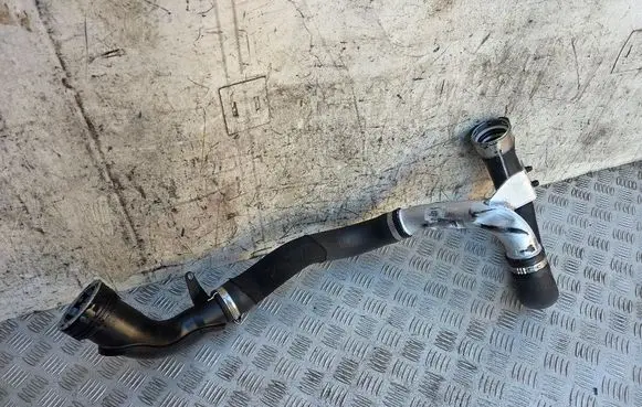 Opel Mokka Intercooler hose/pipe 39071730