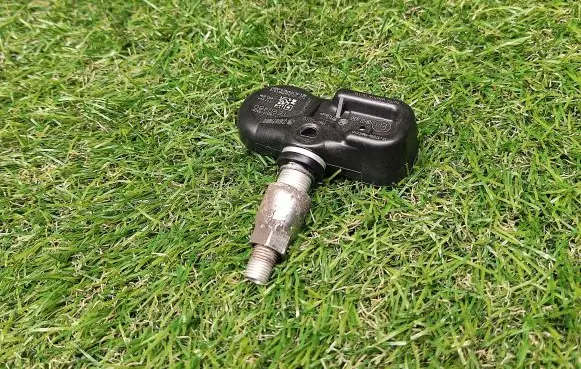 Lexus GS 250 350 300H 450H Tire pressure sensor 3729APMVC010