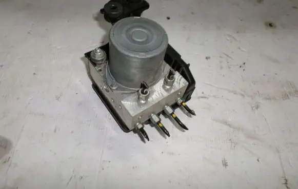 Infiniti EX ABS Pump 476601BA0A