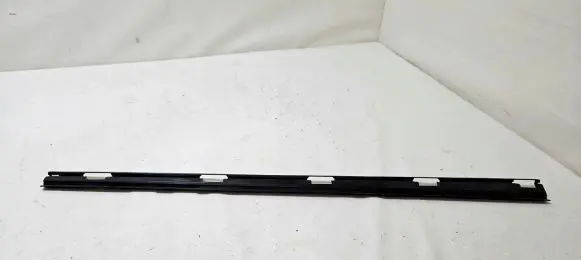 Mercedes-Benz GLE W167 Sill/side skirt trim A1676988101