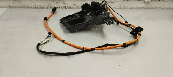 Mercedes-Benz GLE (W166 - C292) Electric car charge socket A1668803903 A1665409612