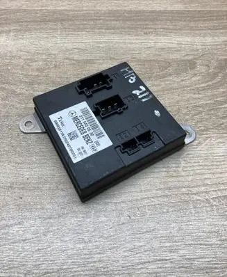 Mercedes-Benz E W211 Comfort/convenience module 2115450532 00001017A