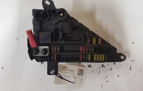 BMW 5 E60 E61 Fuse box set 913883001 518956057
