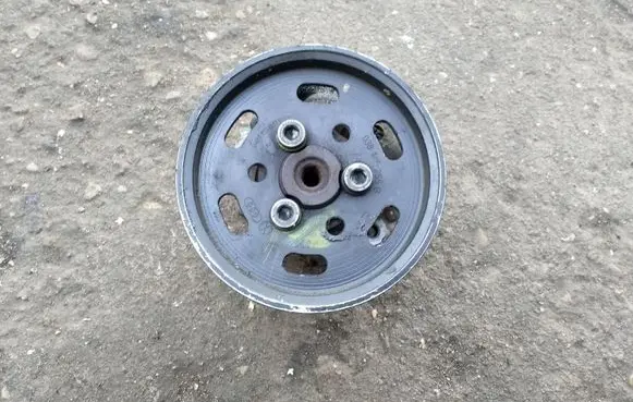 Volkswagen Golf IV Power steering pump