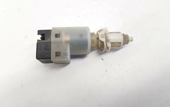 Alfa Romeo 156 Brake pedal sensor switch 2867B365