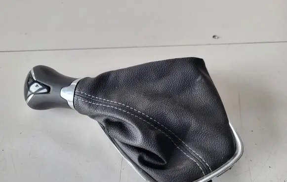Opel Crossland X Gear lever shifter trim leather/knob 565537081