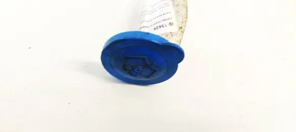 Toyota Avensis T270 Windshield washer fluid reservoir/tank 