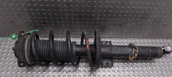 Volkswagen Polo IV 9N3 Front shock absorber/damper 6Q0413031BM