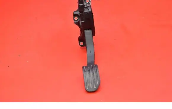 Volvo S80 Accelerator throttle pedal 6G929F836BC