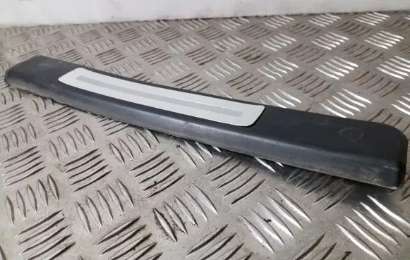 Rear sill trim cover
