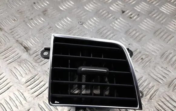 Audi A8 S8 D4 4H Dash center air vent grill 4H1820951B