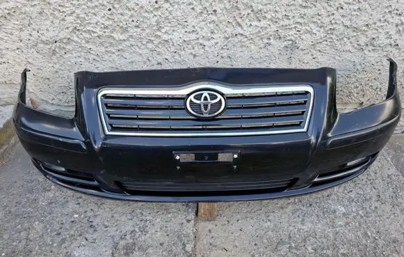 Toyota Avensis T250 Front bumper
