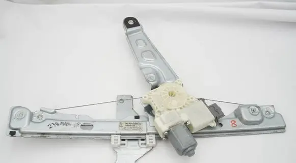 Peugeot 3008 I Front door window regulator with motor 9682808880