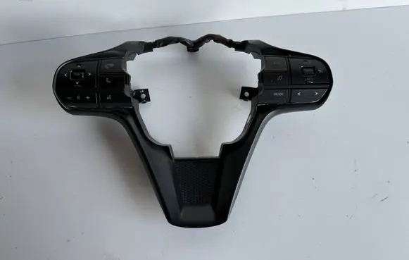 Lexus LC Steering wheel buttons/switches 