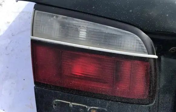 Mazda 626 Tailgate rear/tail lights