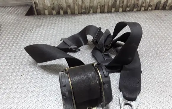 Volkswagen II LT Front seatbelt