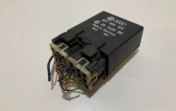 Audi A3 S3 8L Other relay 357906123 05340200