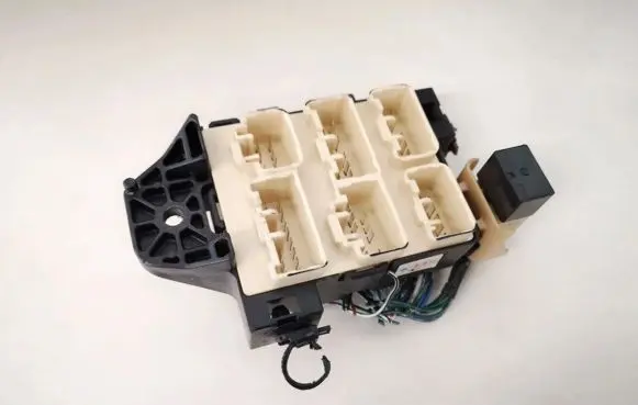Toyota Avensis Verso Fuse box set