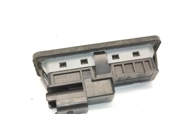 Peugeot 308 Tailgate opening switch 9827560380 95835 9827550380