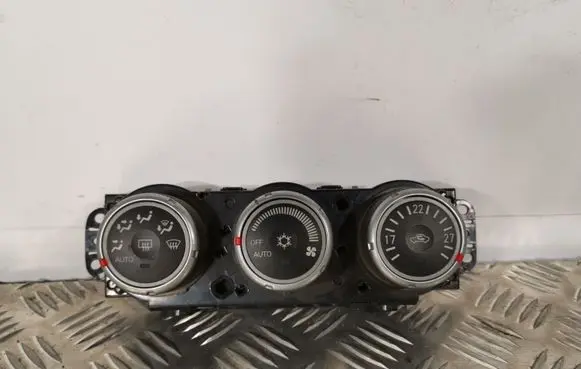 Mitsubishi Lancer X Climate control unit 7820A082XB