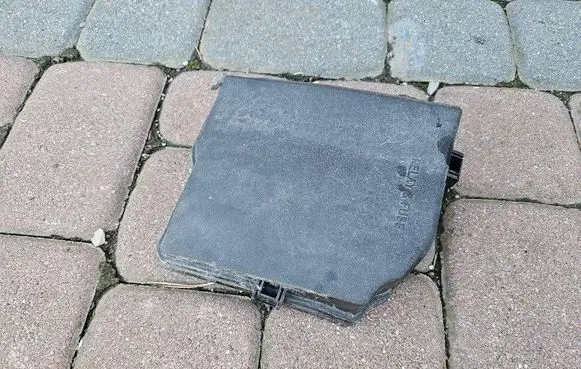 Toyota Aygo X Fuse box cover 5O5P5L5E5X1497