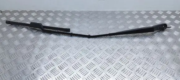 Peugeot 3008 II Front wiper blade arm 9810664980