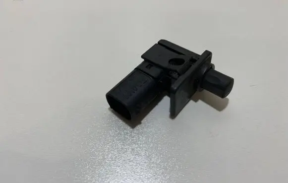 BMW 3 E46 Bonnet alarm switch sensor 8352229