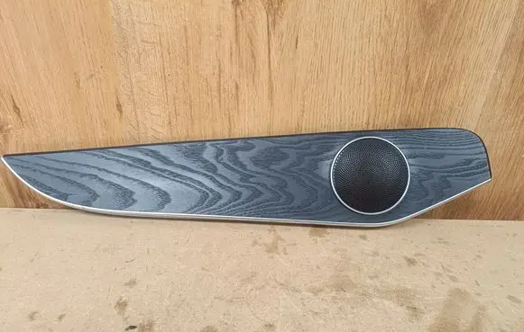 Other rear door trim element