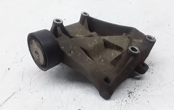 Opel Vectra C A/C compressor mount bracket 55187675