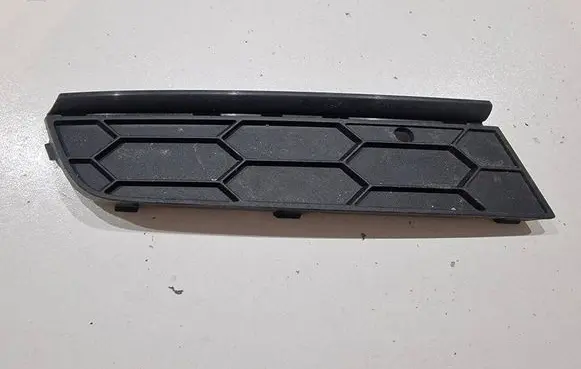 Skoda Yeti (5L) Front bumper lower grill 5L0807681A