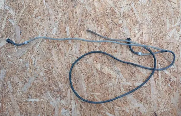 Subaru Outback Windshield washer spray nozzle 