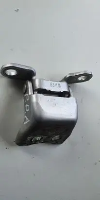 Honda CR-V Front door lower hinge 