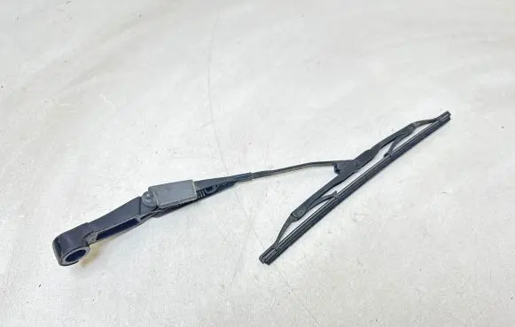 Honda CR-V Rear wiper blade arm P6755NWB
