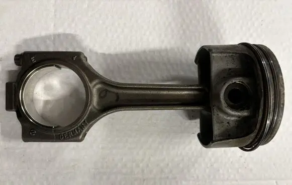 Porsche Cayenne (92A) Piston 94810304572