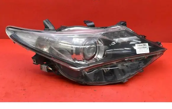 Toyota Auris E180 Headlight/headlamp 8111002E21