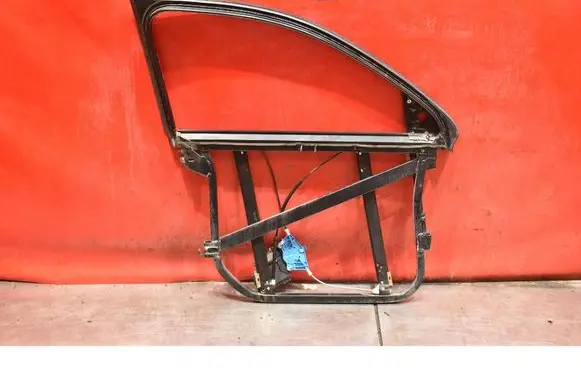 Volkswagen Touareg I Front door window regulator with motor 7L0837353
