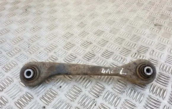 Rear control arm