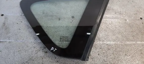 Mazda 3 I Rear side window