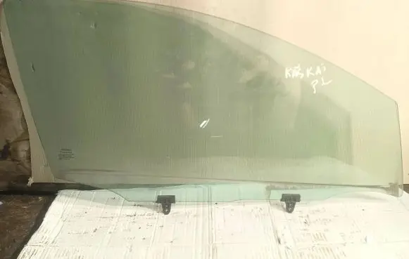 Nissan Qashqai Front door window glass four-door