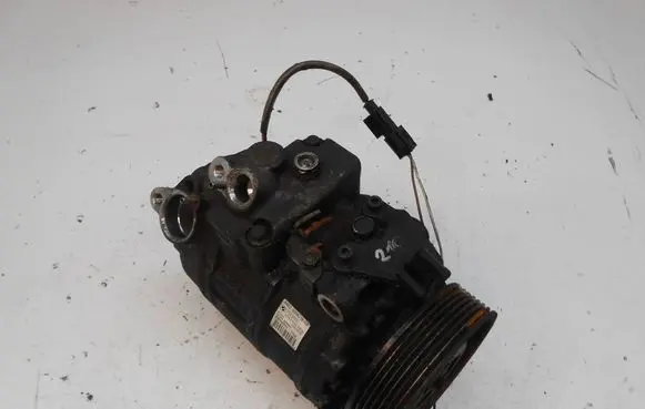 BMW 3 E90 E91 Air conditioning (A/C) compressor (pump) 6956719