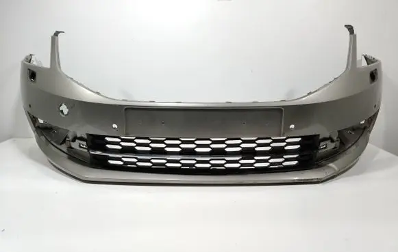 Skoda Octavia Mk3 (5E) Front bumper 5E0807221N