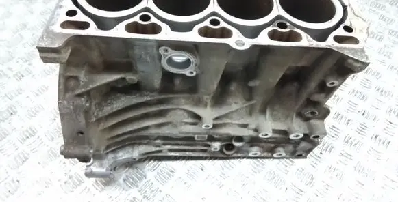 Volvo S90, V90 Engine block 31410869