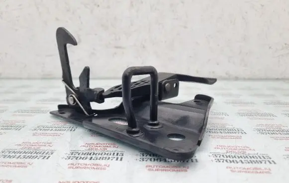 Audi A6 S6 C6 4F Engine bonnet/hood lock/latch loop/hook 4F0823480B