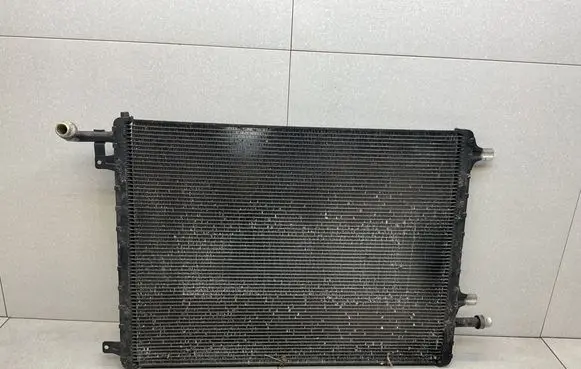 Land Rover Range Rover Evoque L538 Coolant radiator GJ3219E839AB