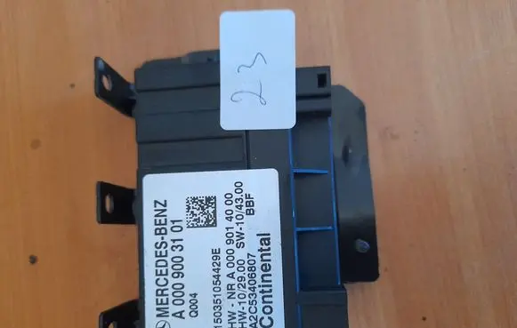 Mercedes-Benz Sprinter W906 Fuel injection pump control unit/module A0009003101