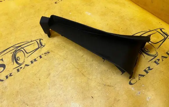 Ford Explorer VI Tail light part 